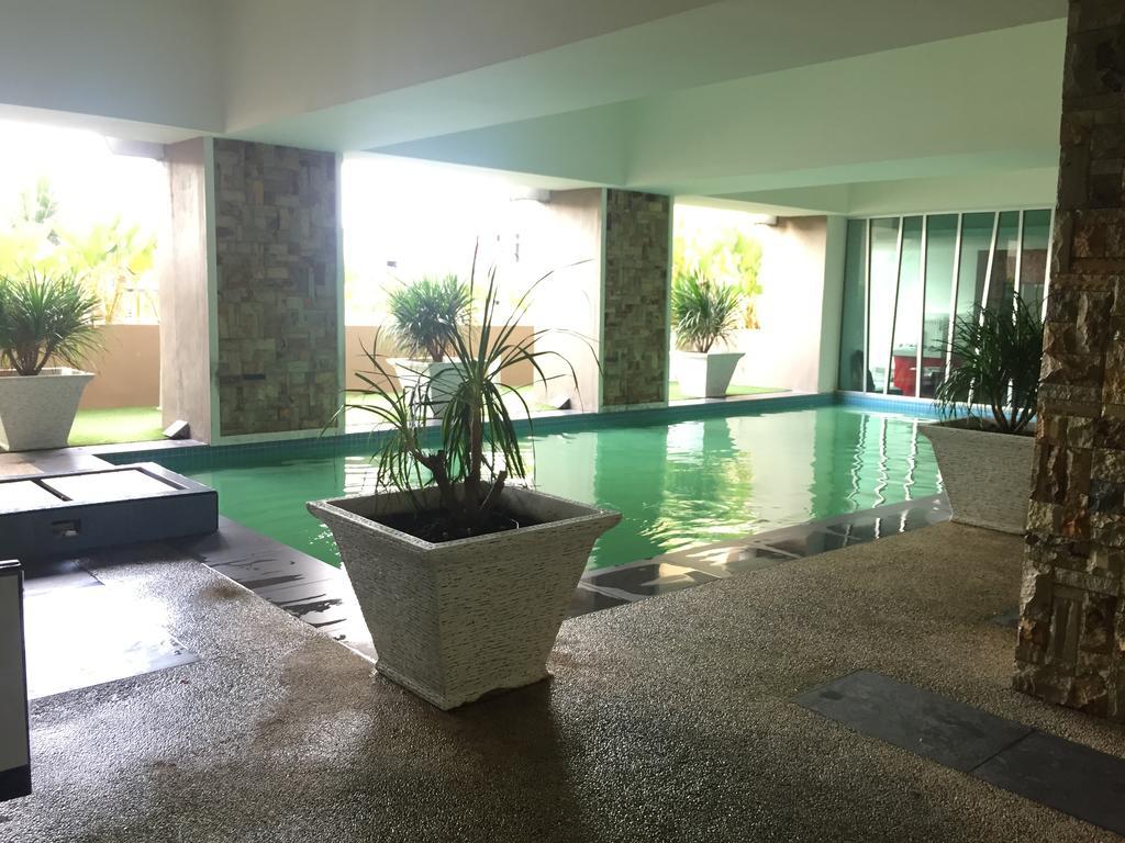 Apartment Wakaf Che Yeh Кота Бару Екстериор снимка